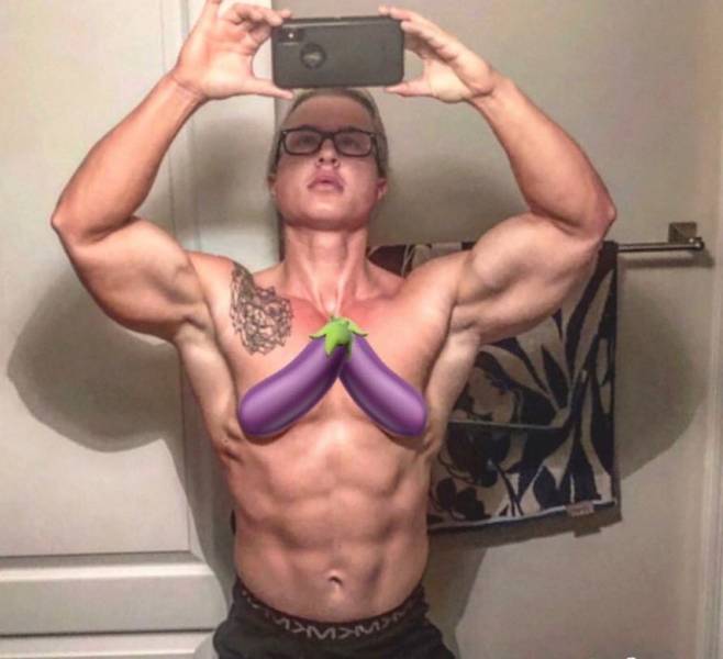 This Lady Is Kinda Jacked…