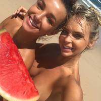 hot girls are here for you 41 gifs.html - 1 HD GIF | Premium Gallery 2021