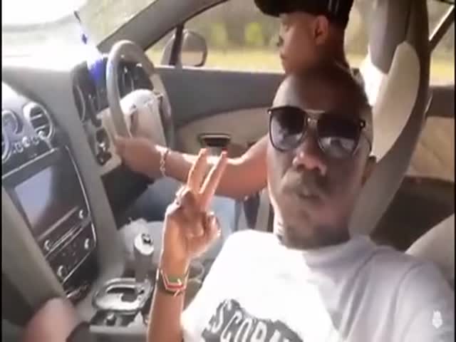 Look, I’m In A Car And I’m Cool!