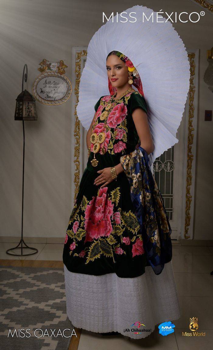 2020 “Miss Mexico” Contestants In National Dresses