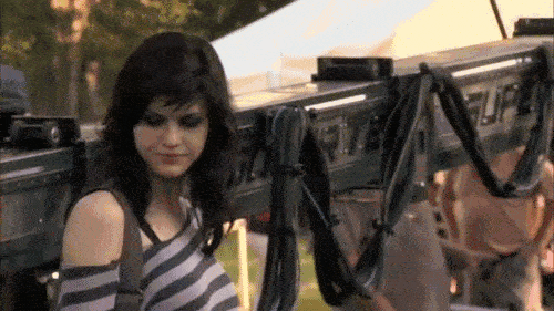 alexandra daddario knows what you like 19 gifs 3.html - 1 HD GIF | Premium Gallery 2020
