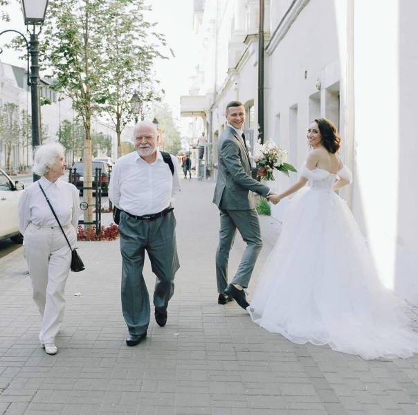 Fine Examples When A Picture Says More Than Just A Thousand Words