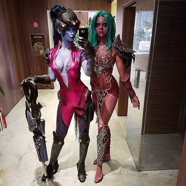 This Russian Cosplay Girl Knows Her Stuff!