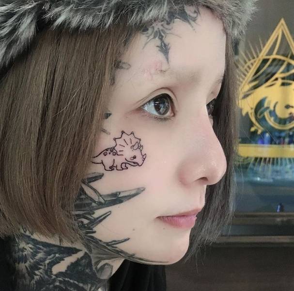 Freaks! Freaks Everywhere!