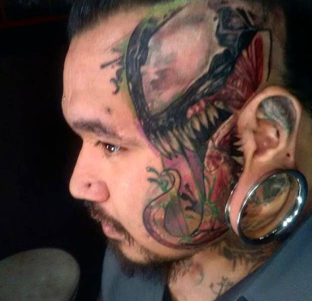 Freaks! Freaks Everywhere!