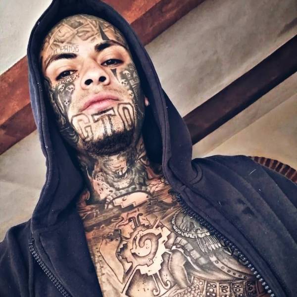 Freaks! Freaks Everywhere!