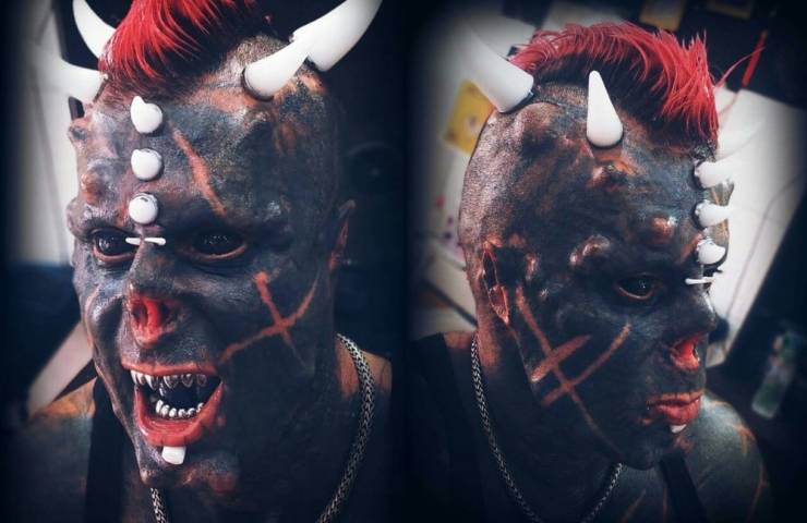 Freaks! Freaks Everywhere!