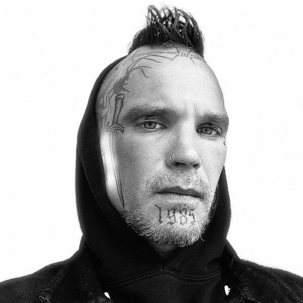 Freaks! Freaks Everywhere!