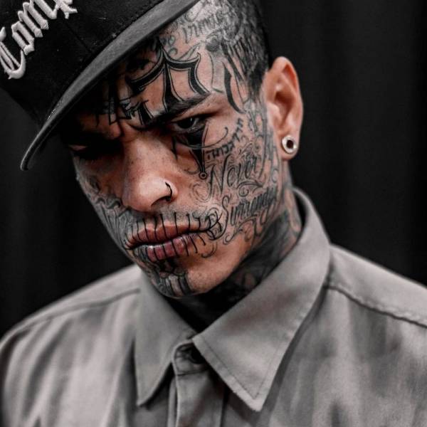 Freaks! Freaks Everywhere!