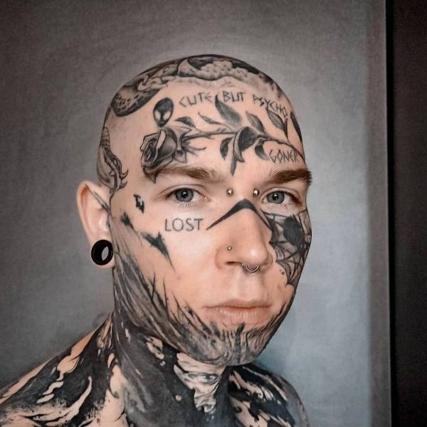 Freaks! Freaks Everywhere!