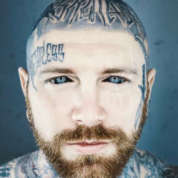 Freaks! Freaks Everywhere!