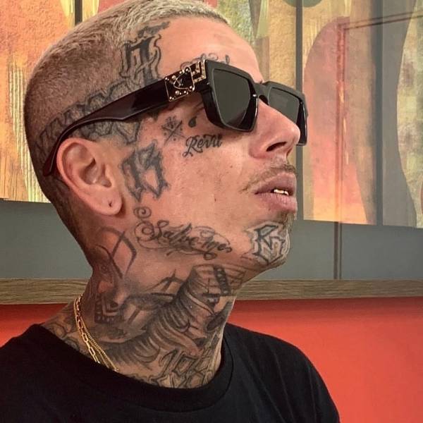 Freaks! Freaks Everywhere!