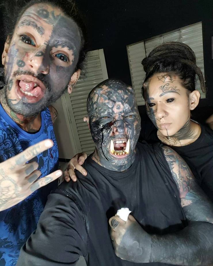 Freaks! Freaks Everywhere!