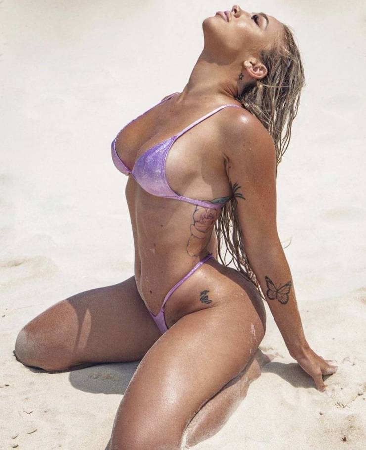 Perfect Hips And Perfect Waists!