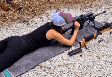 girls and their big guns 30 gifs 3.html - 1 HD GIF | Premium Gallery 2021