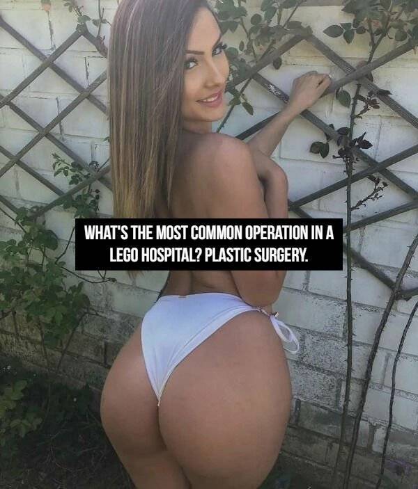 These Girls Have Some Jokes For You!