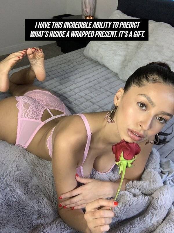 Hey, These Girls Are Funny!