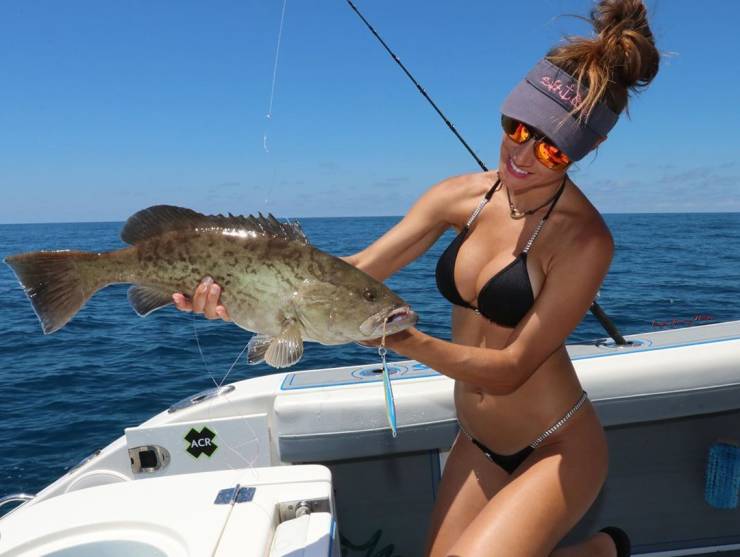 These Fishergirls Are Reeling In Hot!