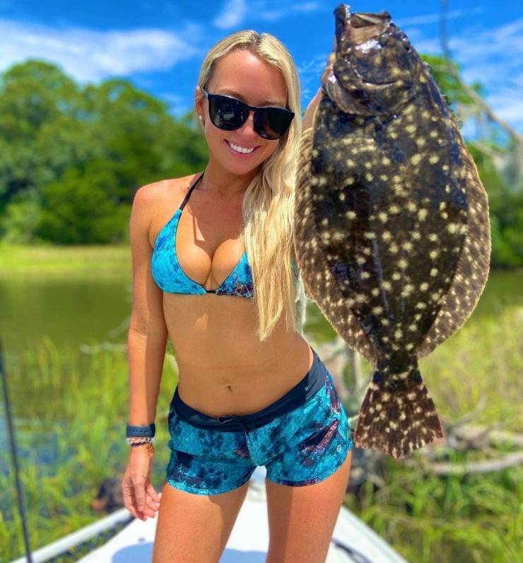 These Fishergirls Are Reeling In Hot!