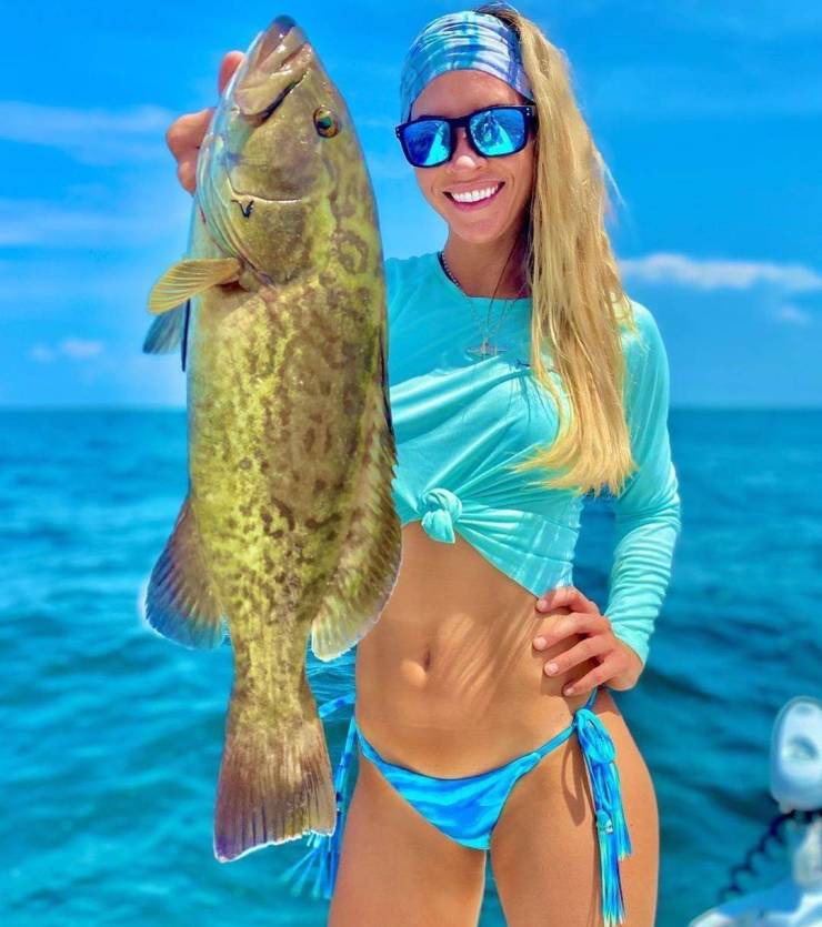 These Fishergirls Are Reeling In Hot!