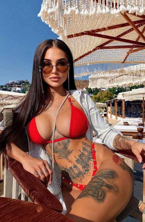 These Tattoos Look Hot!