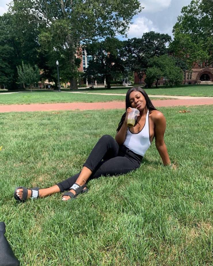 White Shirts Are The Pinnacle Of Hotness!