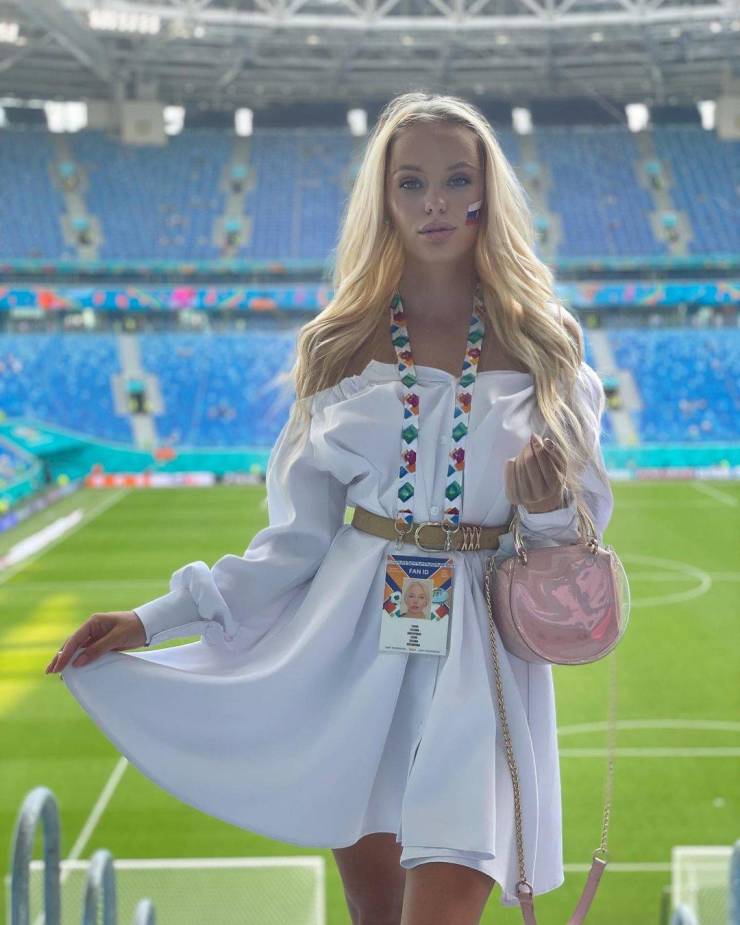 “EURO 2020” Has Some Beautiful Fans!
