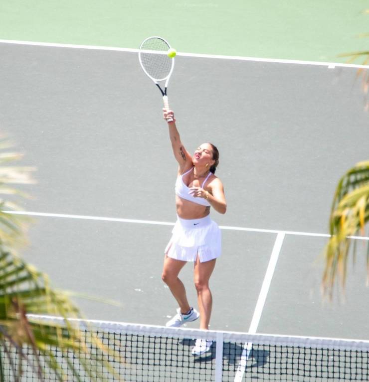 Lady Gaga On The Tennis Court