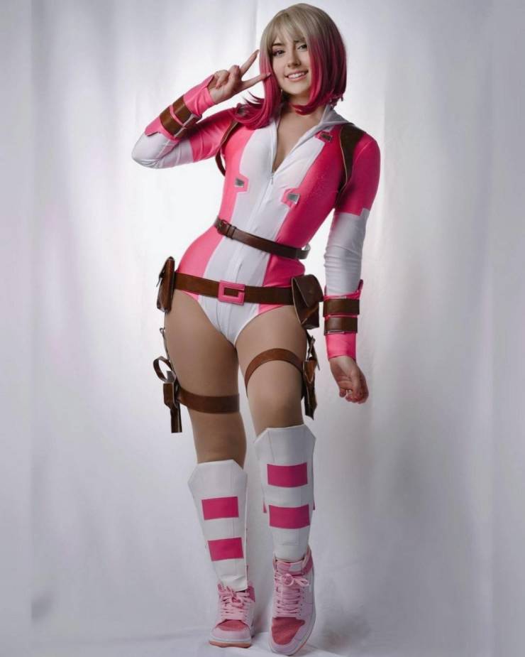 Even More Sexy Cosplay!