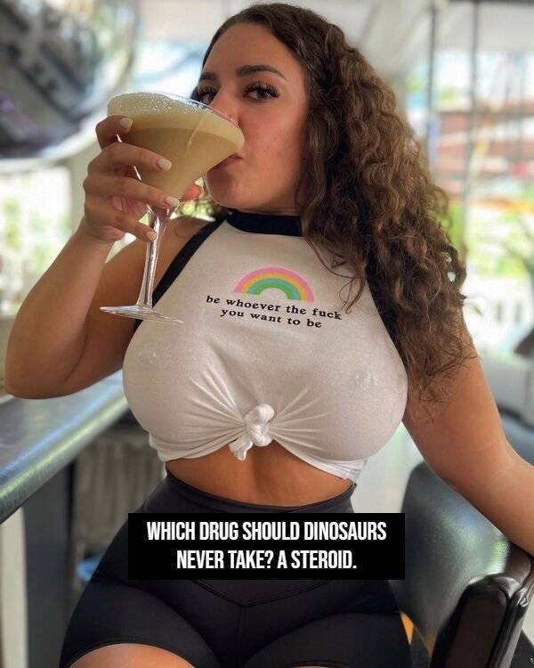 These Girls Are Pretty (And) Funny!