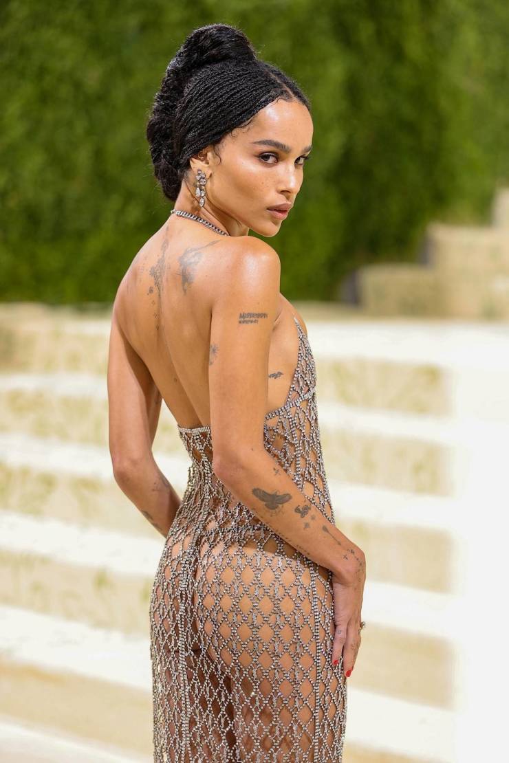 Zoe Kravitz In A Revealing Outfit