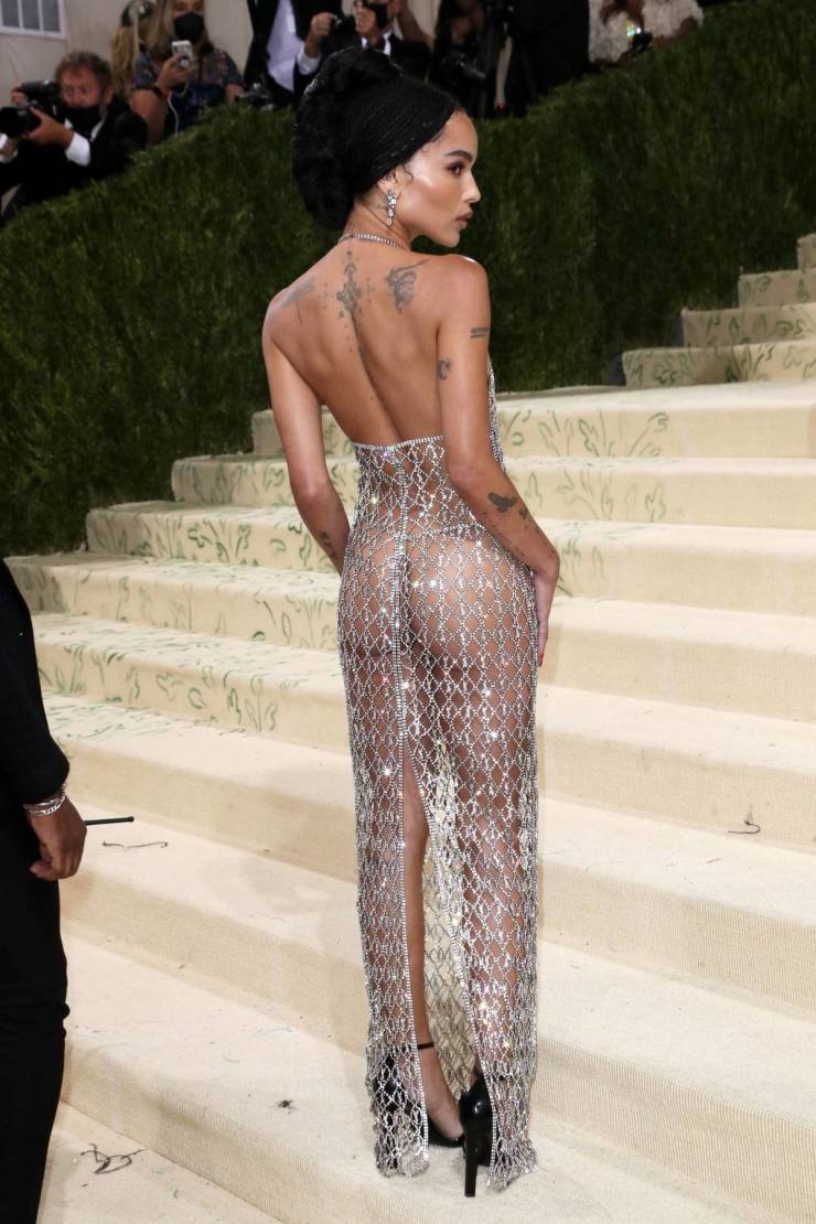 Zoe Kravitz In A Revealing Outfit