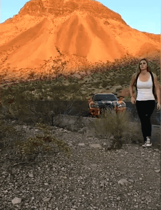 girls vs guns 32 gifs 5.html - 1 HD GIF | Premium Gallery 2021