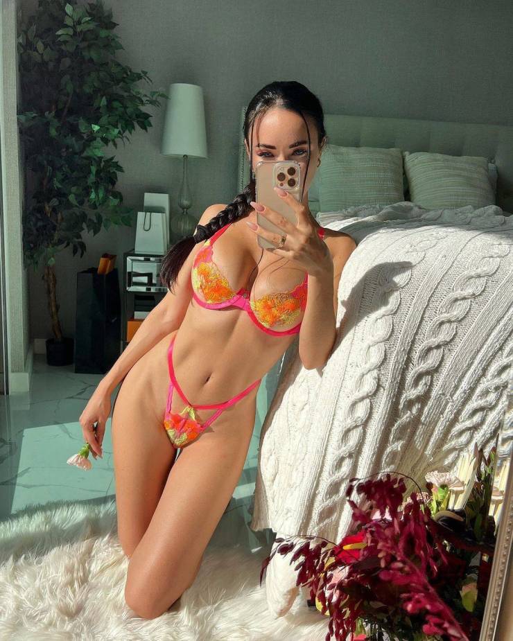 Beautiful Summer Loving Bikini Girls