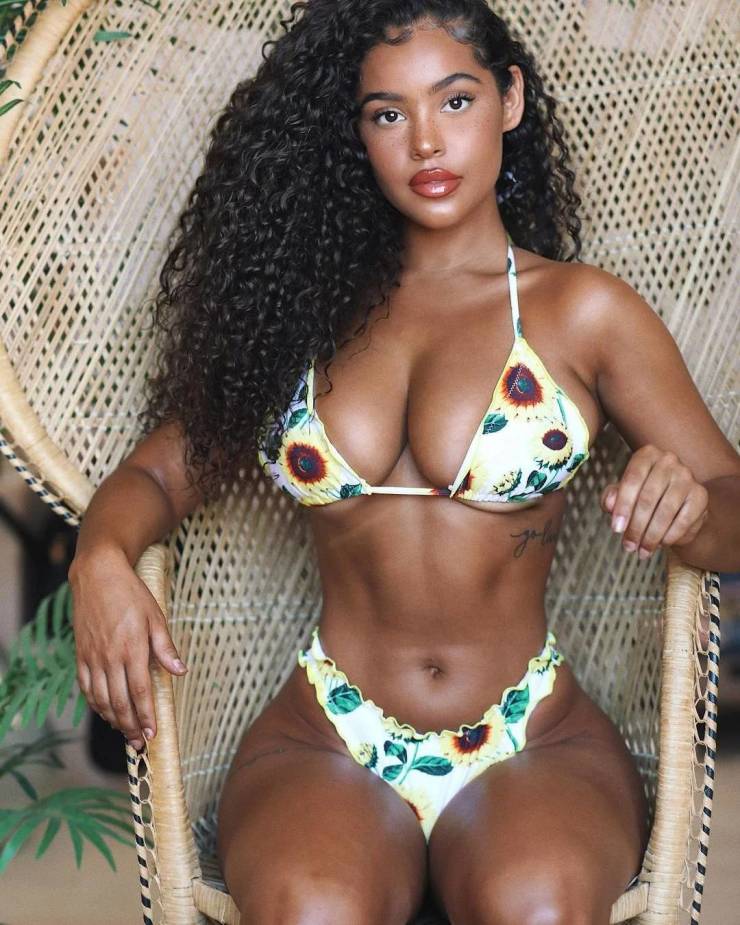 Just Look At Those Hip:Waist Ratios!