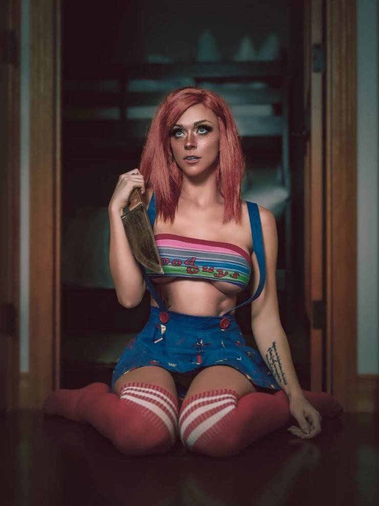 Sexy Girls With Neon Hair!