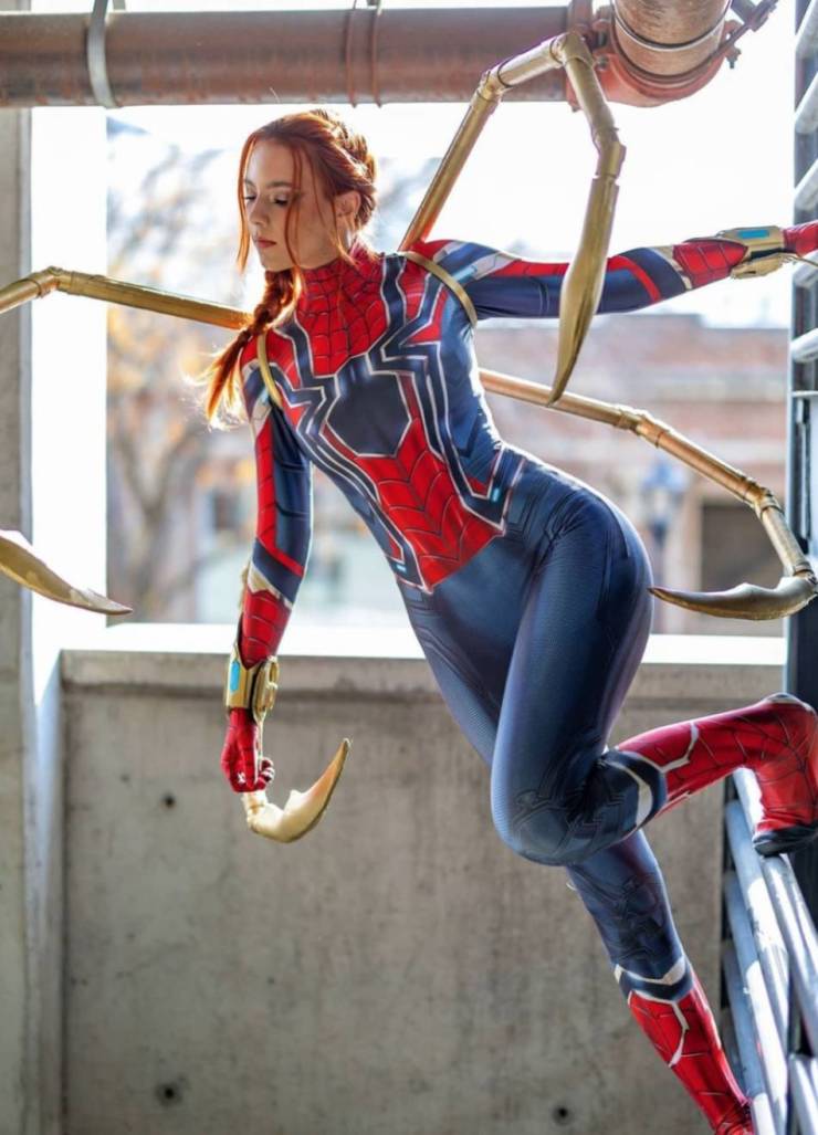 These Are Some Hot Spider-Girls!