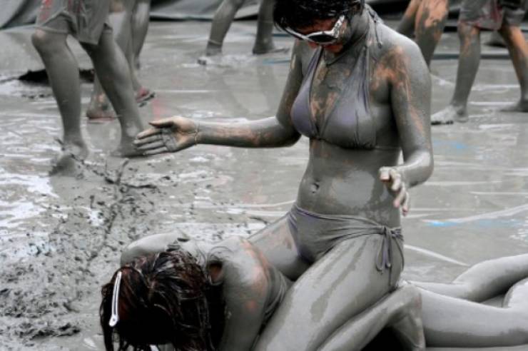 These Girls Are Very Dirty! Literally!