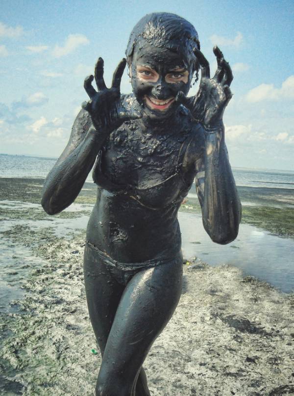 These Girls Are Very Dirty! Literally!