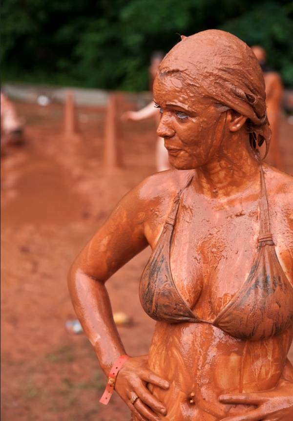 These Girls Are Very Dirty! Literally!