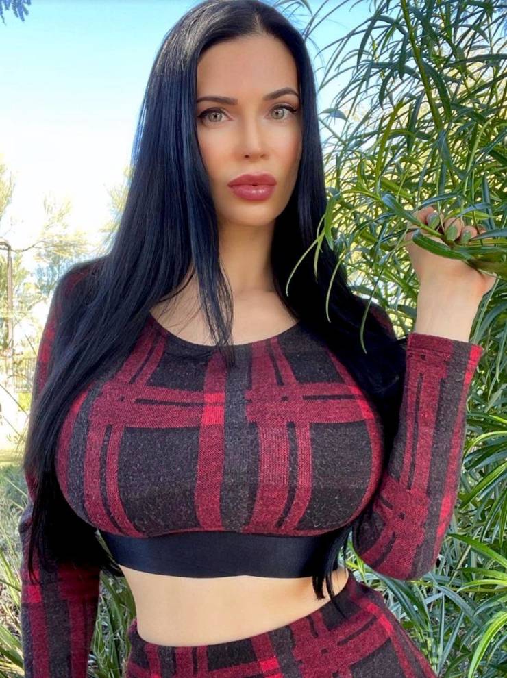 Those Tops Are Bursting!