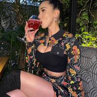 looks like a fun show video.html - 1 HD Video | Premium Gallery 2022