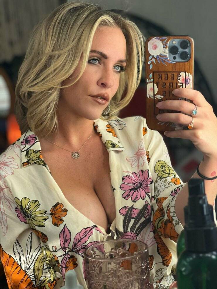 Blonde It Up!