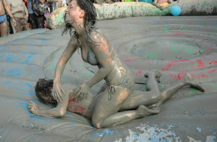 Look At These Dirty Girls!