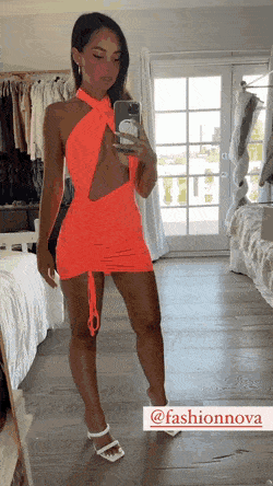 those dresses are really nice 55 gifs 3.html - 1 HD GIF | Premium Gallery 2022