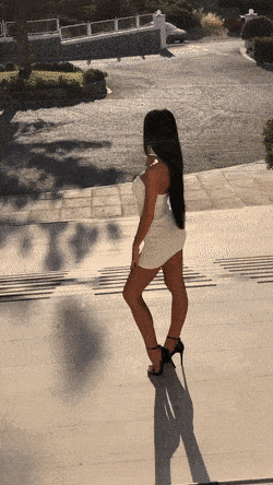those dresses are really nice 55 gifs 3.html - 1 HD GIF | Premium Gallery 2022