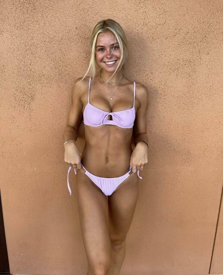 Girls Who Were Kissed By The Sun