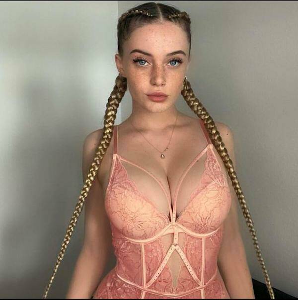 Girls Who Were Kissed By The Sun