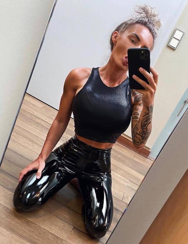improve your day with some latex and leather 48 pics 8.html - 48 HD Photos | Premium Gallery 2022