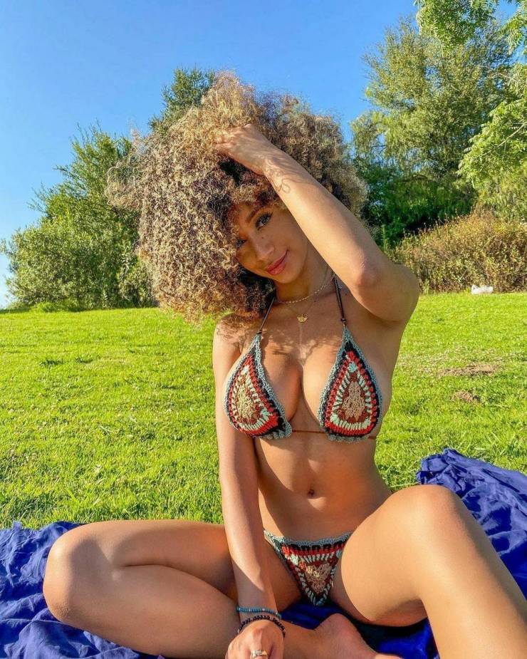 bikini girls dont leave us 51 pics 3.html - 51 HD Photos | Premium Gallery 2022